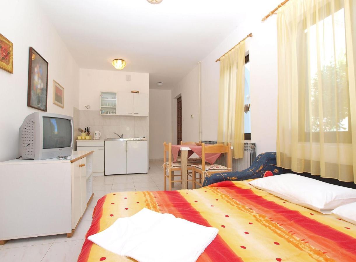 Apartments Puntizela 727 Pula Ngoại thất bức ảnh